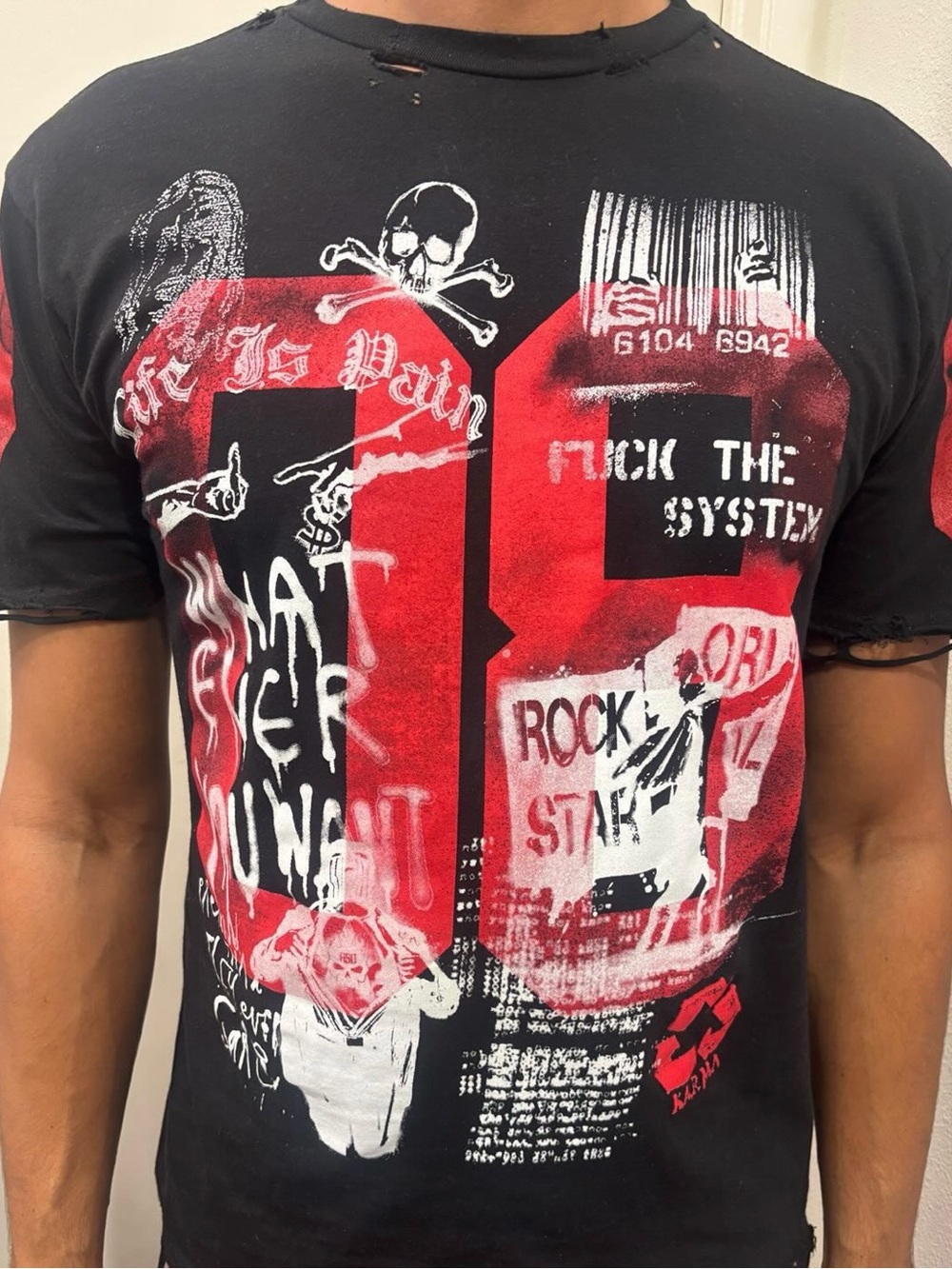 Black Graphic Short Sleeve Men’s Tee with Red Print
